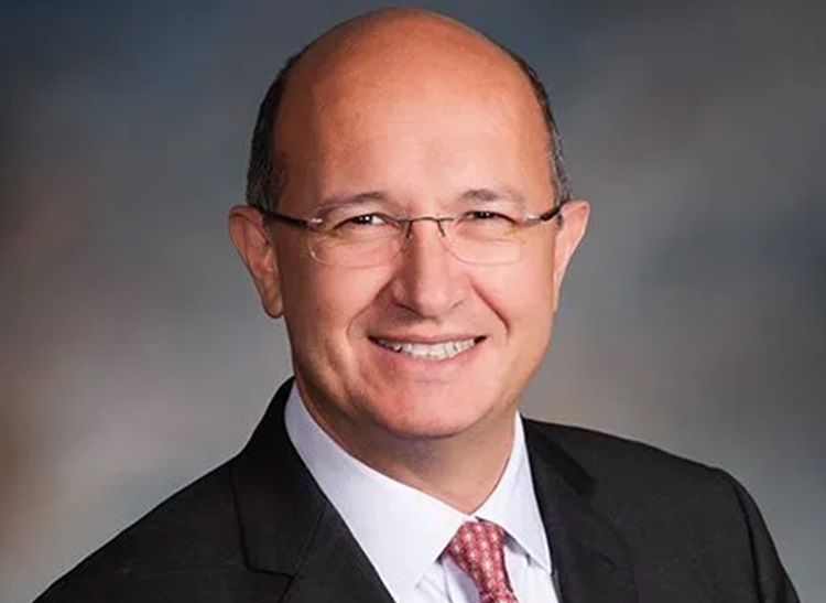 KONAMI Eduardo Aching